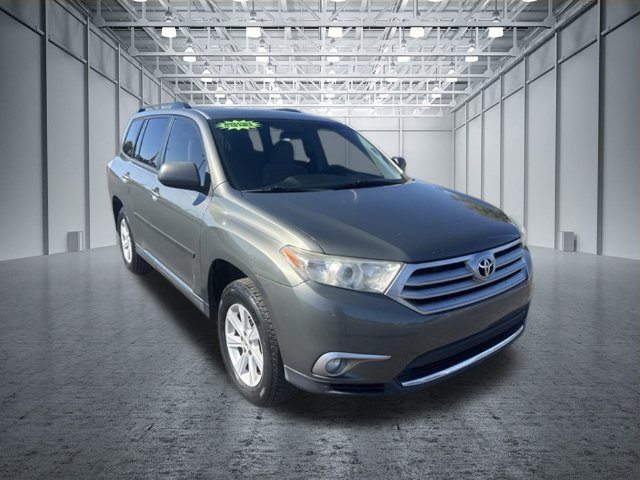 Used 2012 Toyota Highlander FWD w/ Tech Pkg image 7