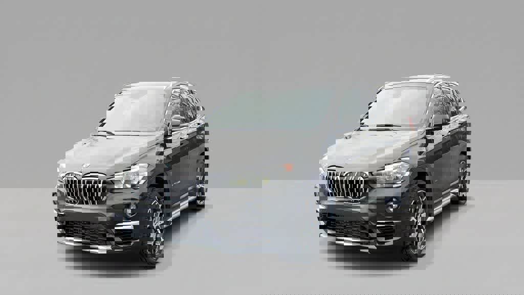 Used 2018 BMW X1 xDrive28i image 4