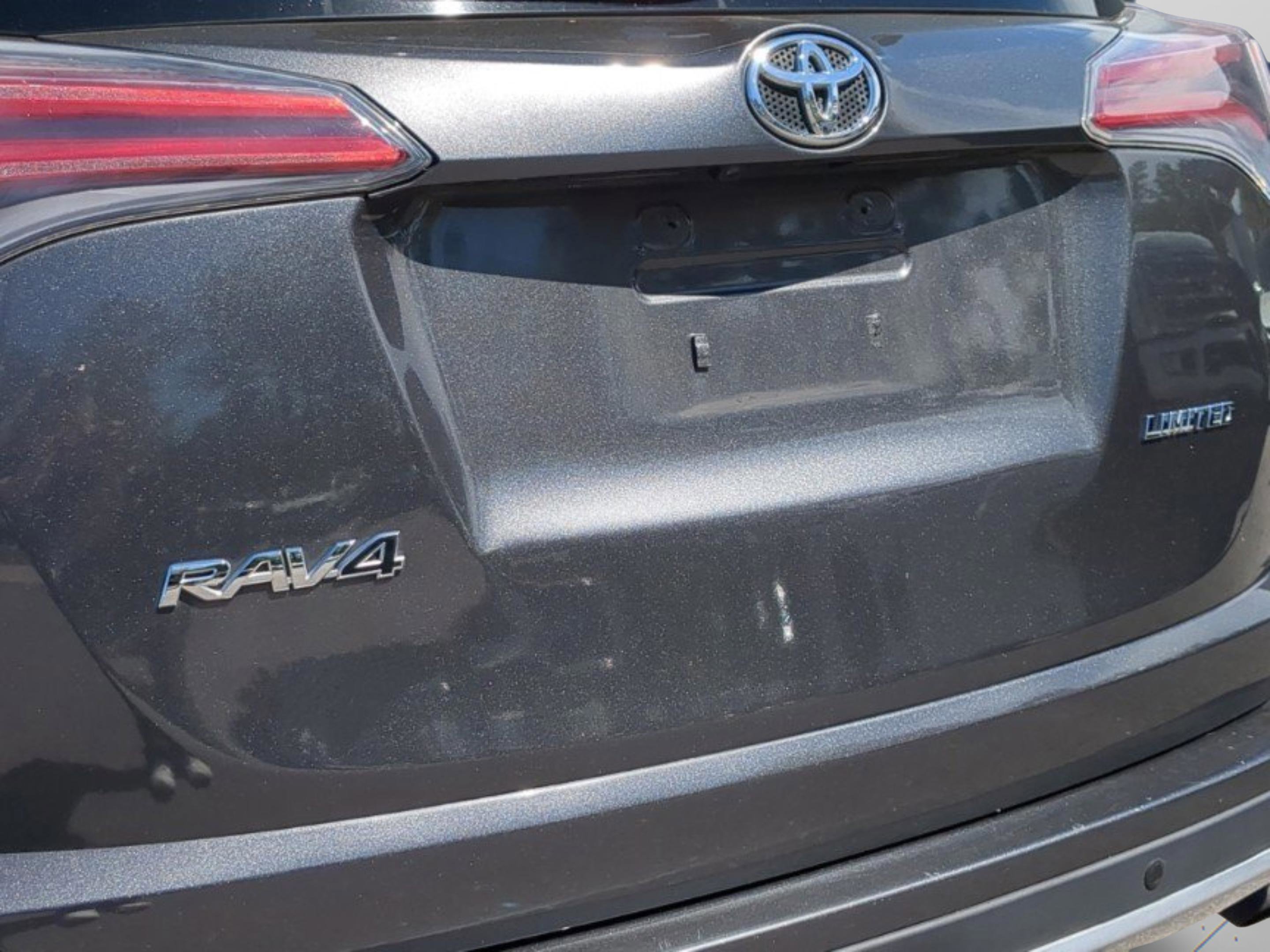 Used 2016 Toyota RAV4 Limited FWD image 32