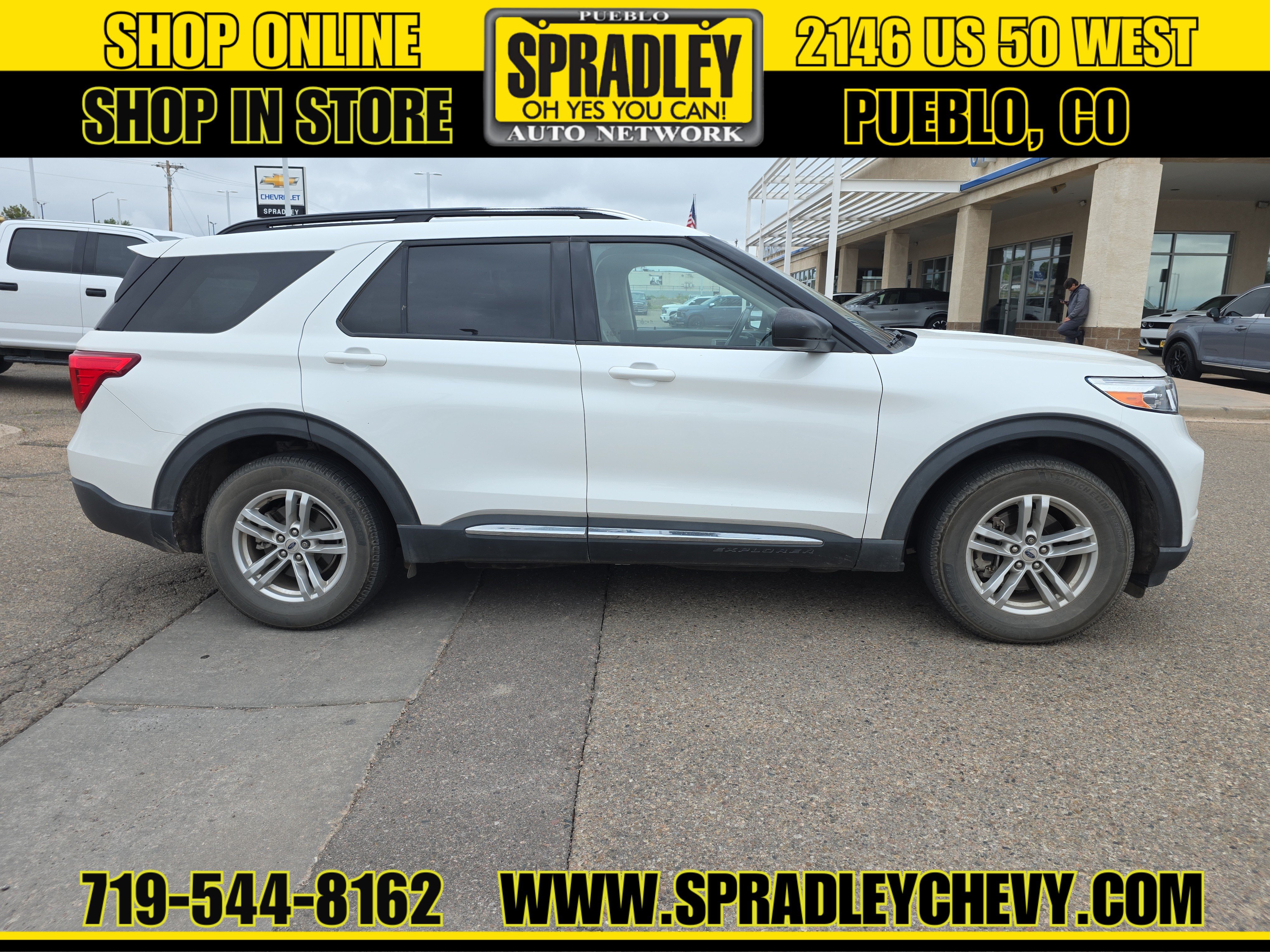 Used 2021 Ford Explorer XLT w/ Equipment Group 202A AWD/4WD image 3