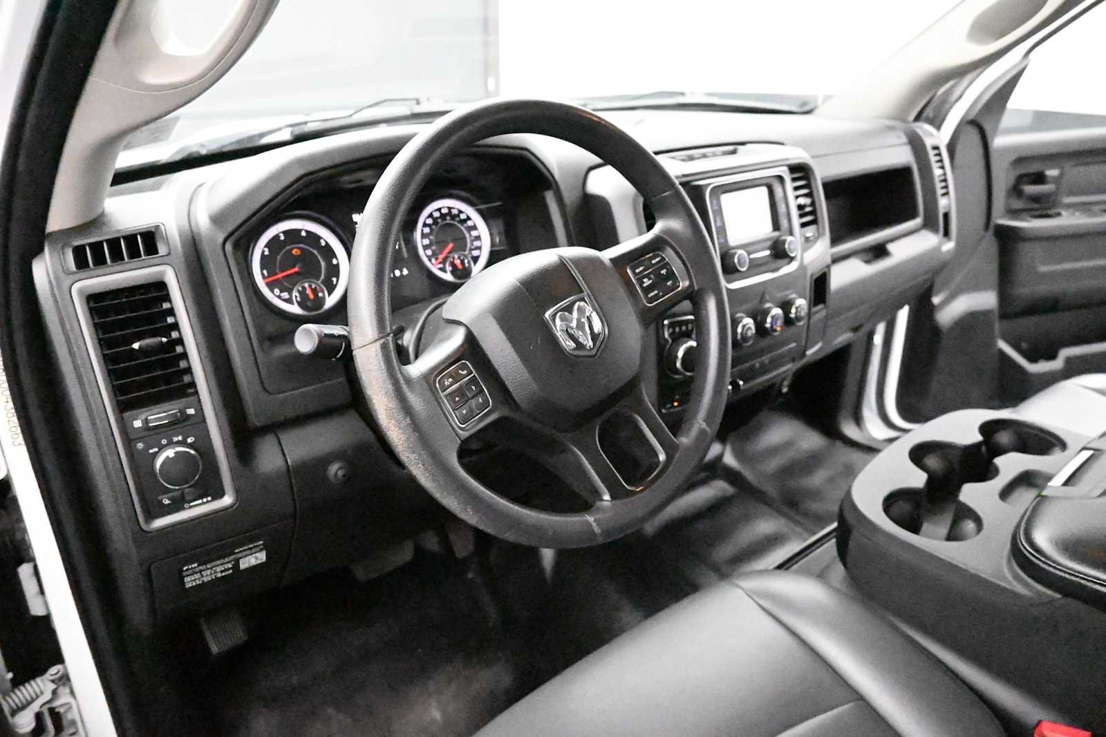 Used 2022 RAM 1500 Tradesman w/ Chrome Appearance Group AWD/4WD image 10