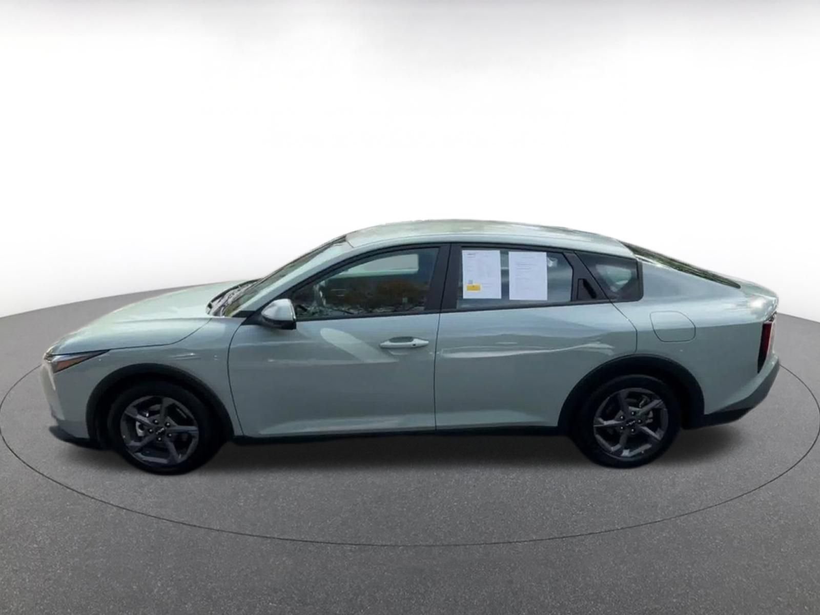 Used 2026 Kia K4 FWD image 8