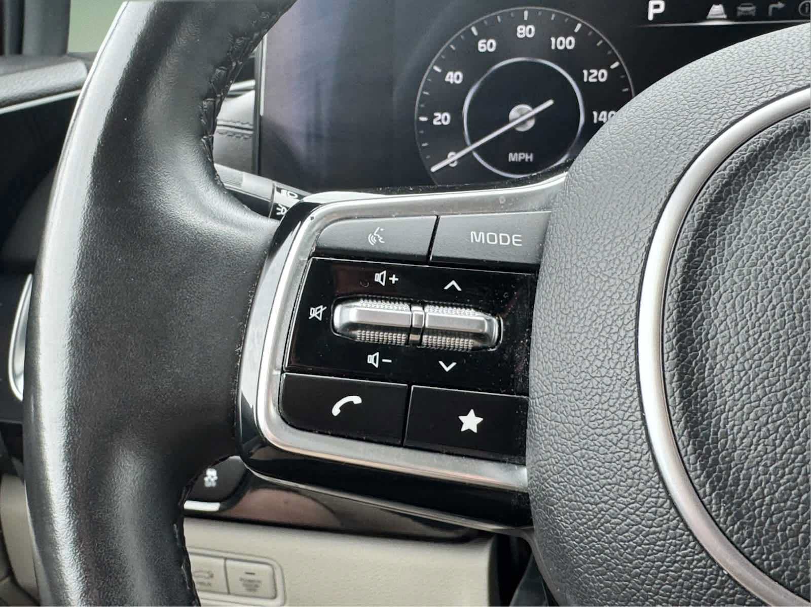 Used 2022 Kia Carnival SX Prestige FWD image 14