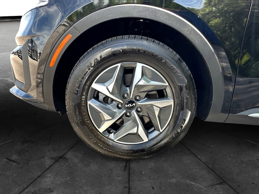 Used 2022 Kia Sorento S AWD/4WD image 14