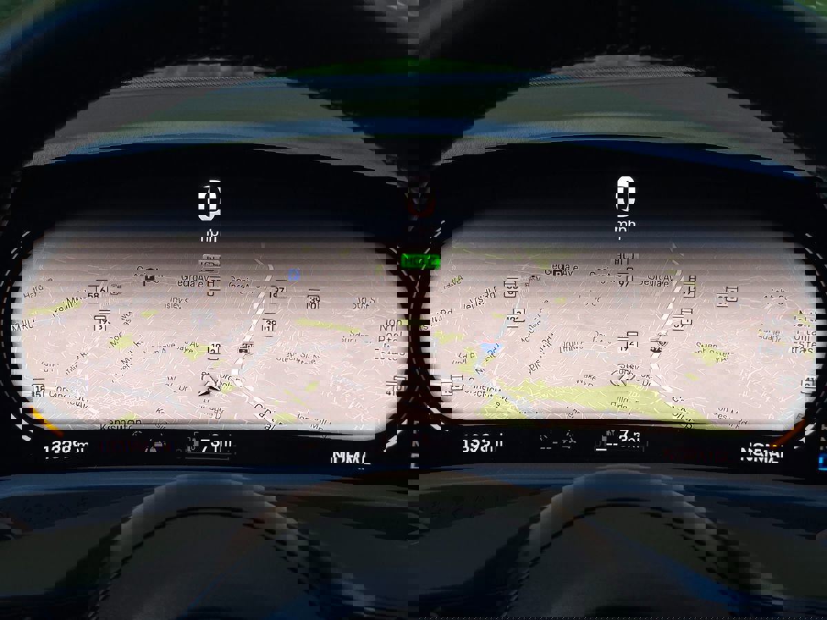 Used 2023 Porsche Taycan image 33