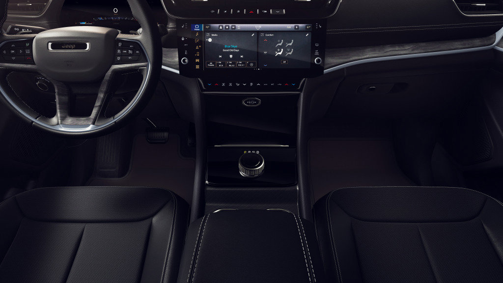 New 2026 Jeep Grand Cherokee L Laredo image 5