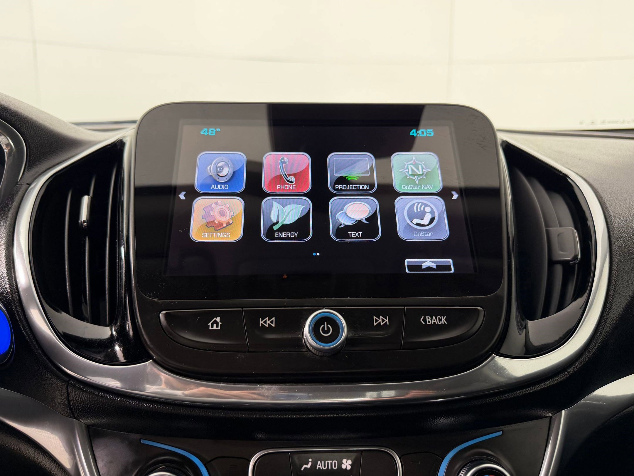 Used 2018 Chevrolet Volt Premier w/ Driver Confidence Package image 25