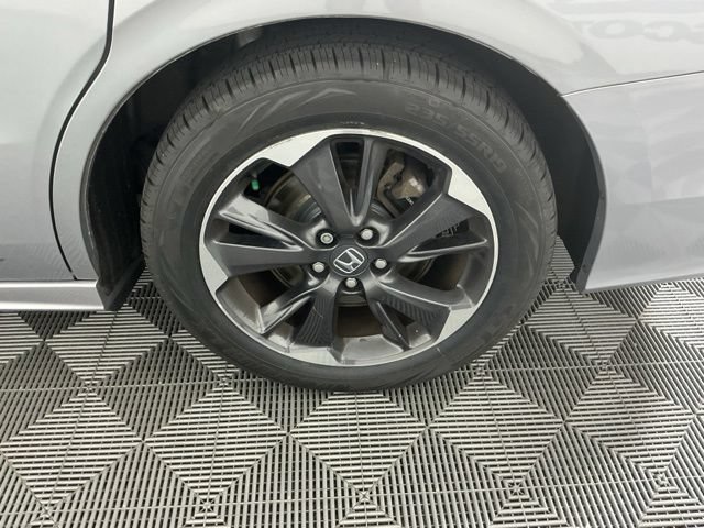 Used 2022 Honda Odyssey Elite image 18