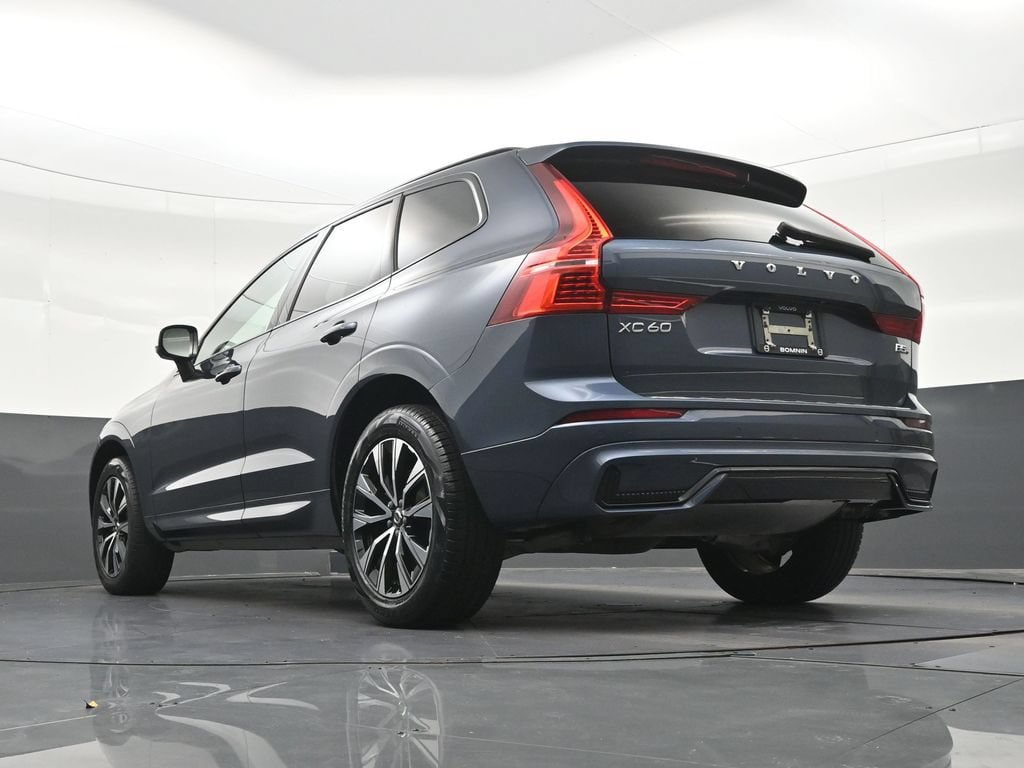 Certified 2024 Volvo XC60 B5 Core w/ Protection Package Premier AWD/4WD image 27