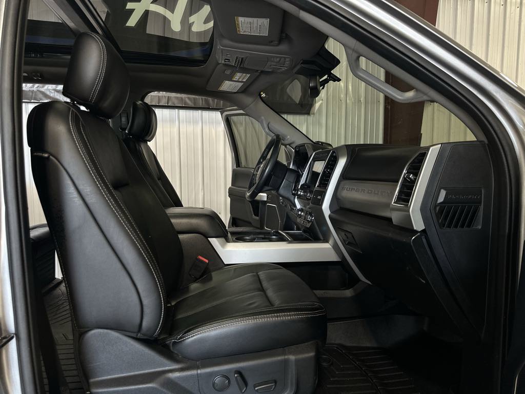 Used 2020 Ford F250 Lariat image 10