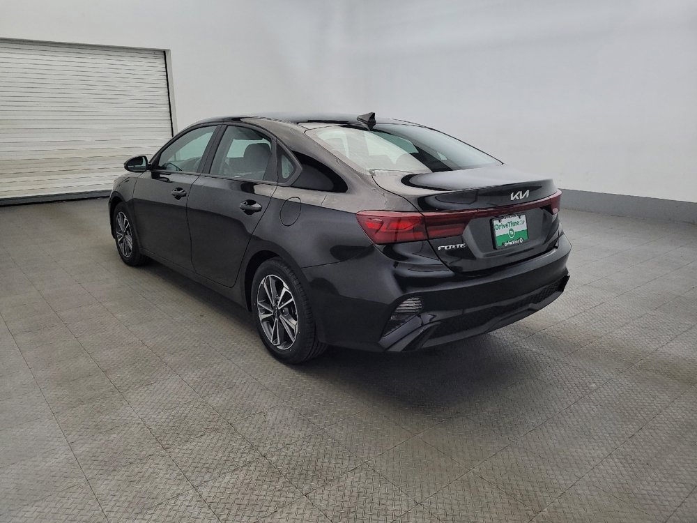 Used 2023 Kia Forte LXS w/ LXS Technology Package image 5