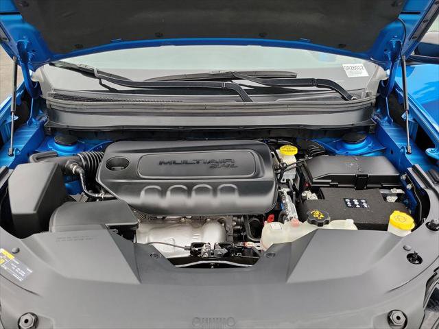 Certified 2023 Jeep Cherokee Altitude Lux image 23