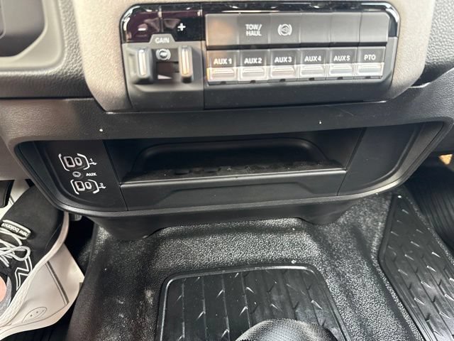 New 2026 RAM 4500 Tradesman w/ Chrome Appearance Group AWD/4WD image 33