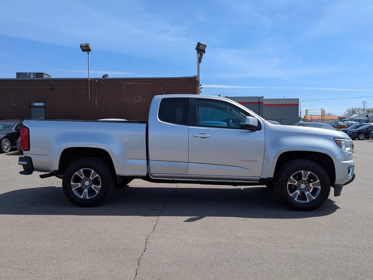 Used 2015 Chevrolet Colorado Z71 AWD/4WD image 11