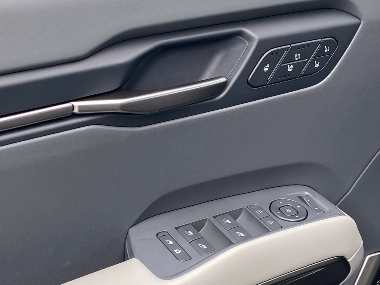 New 2026 Kia EV9 Wind image 10