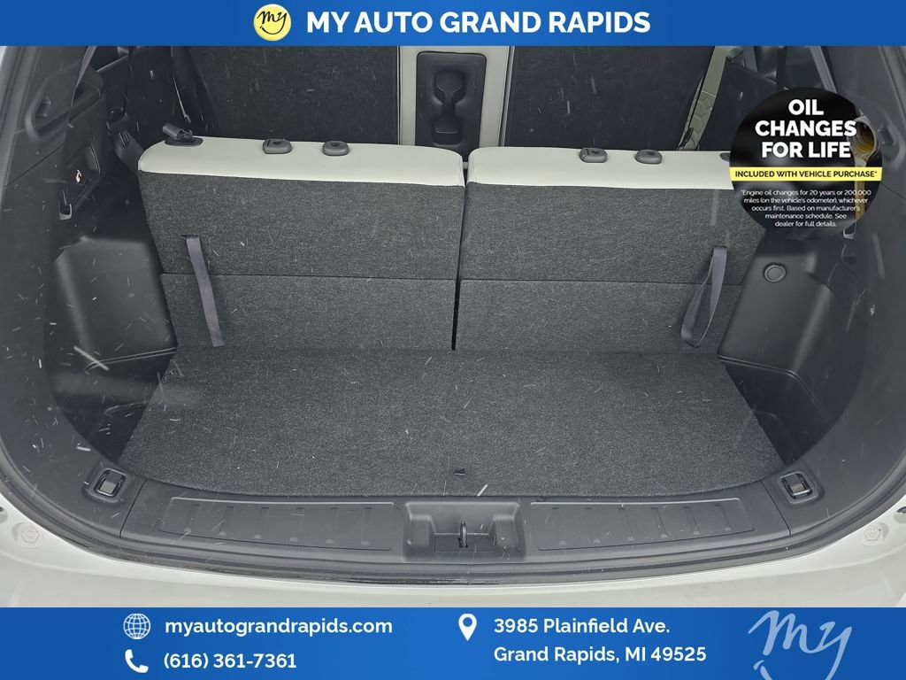 Used 2025 Mitsubishi Outlander SEL image 27