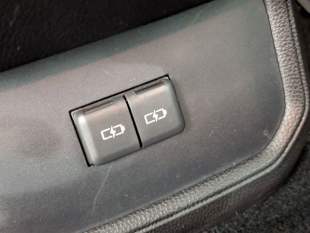 Used 2023 Toyota Highlander XLE image 26