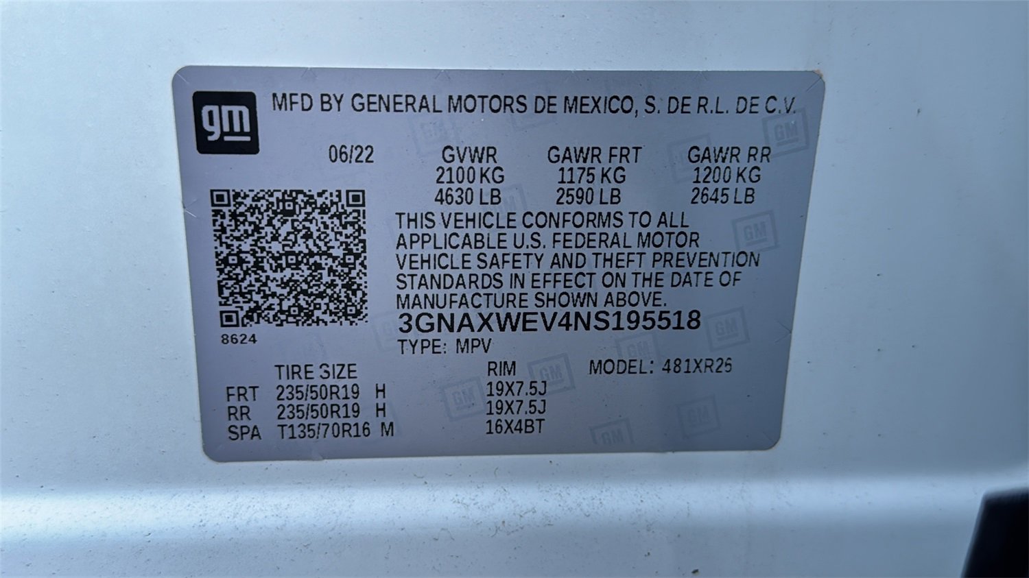 Used 2022 Chevrolet Equinox RS w/ LPO, Floor Liner Package image 12