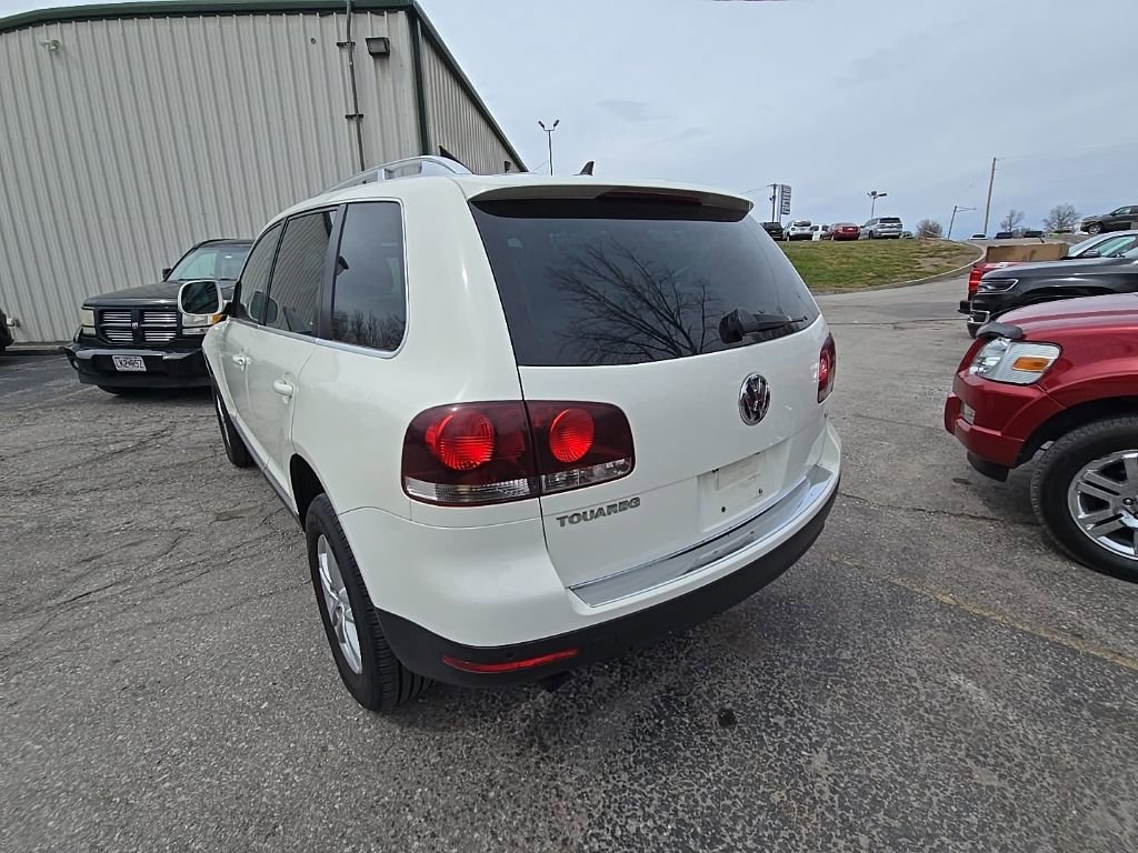 Used 2008 Volkswagen Touareg VR6 image 5