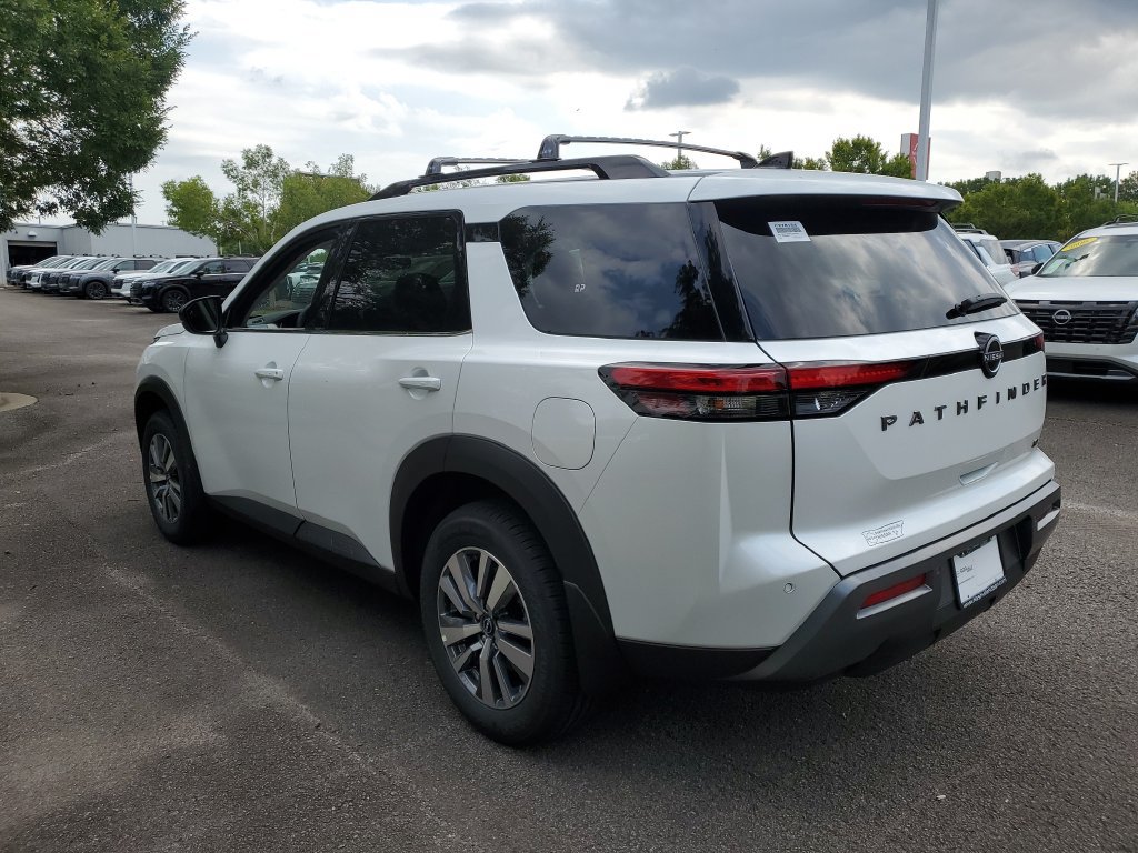 New 2026 Nissan Pathfinder SL FWD image 3