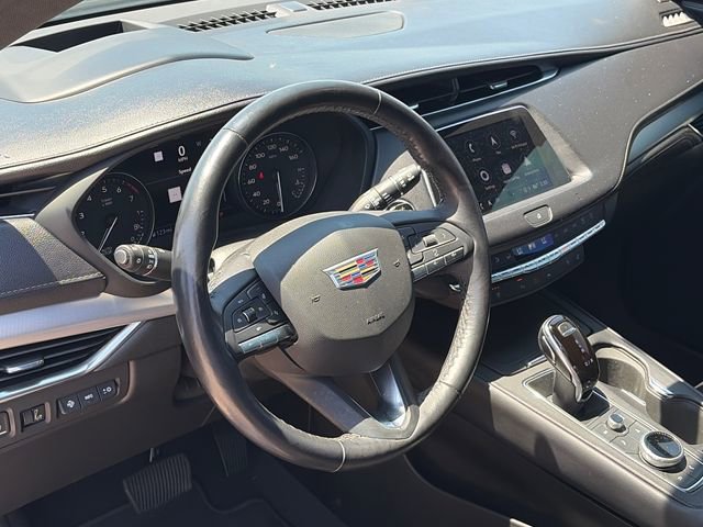 Used 2021 Cadillac XT4 Premium Luxury FWD image 17