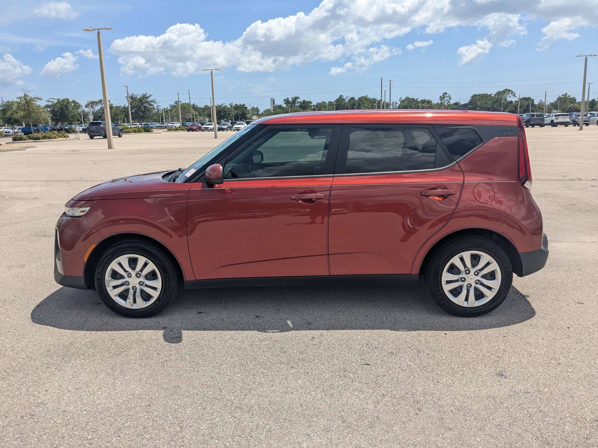 Used 2022 Kia Soul LX FWD image 8