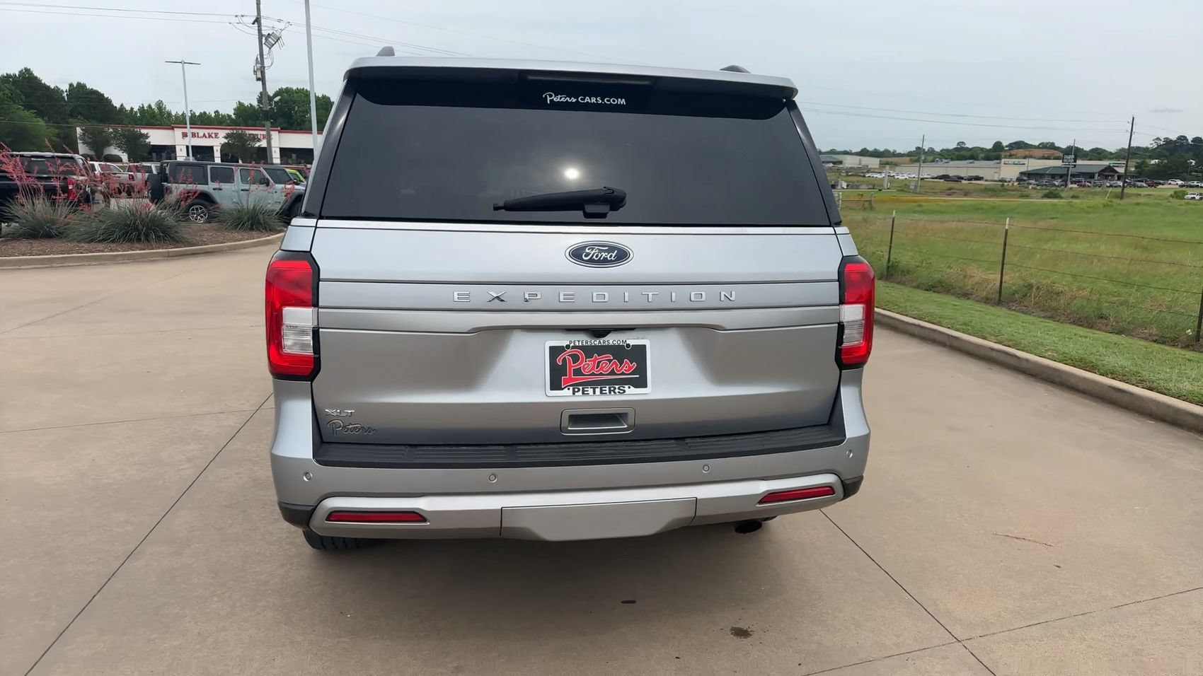 Used 2023 Ford Expedition XLT RWD image 8