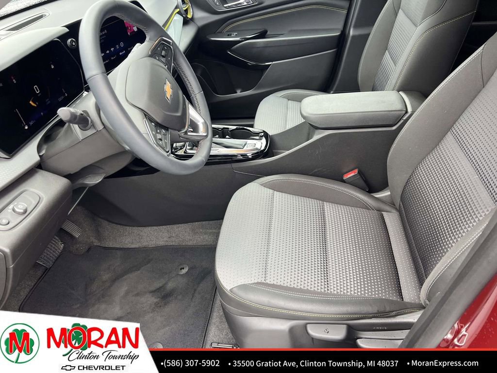 Certified 2025 Chevrolet Trax LT w/ Driver Confidence Package FWD image 15