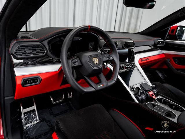 Used 2024 Lamborghini Urus S AWD/4WD image 23