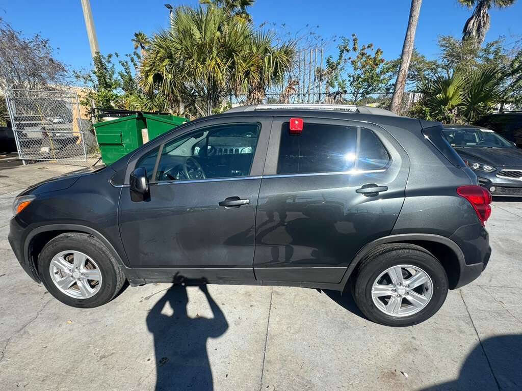 Used 2017 Chevrolet Trax LT image 12