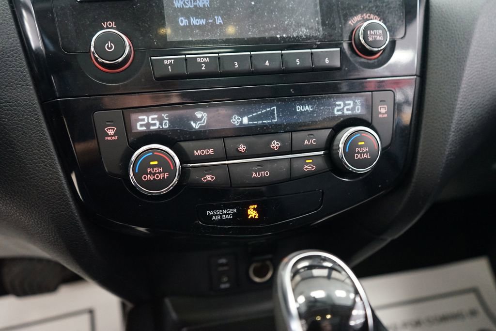 Used 2018 Nissan Rogue Sport FWD image 33