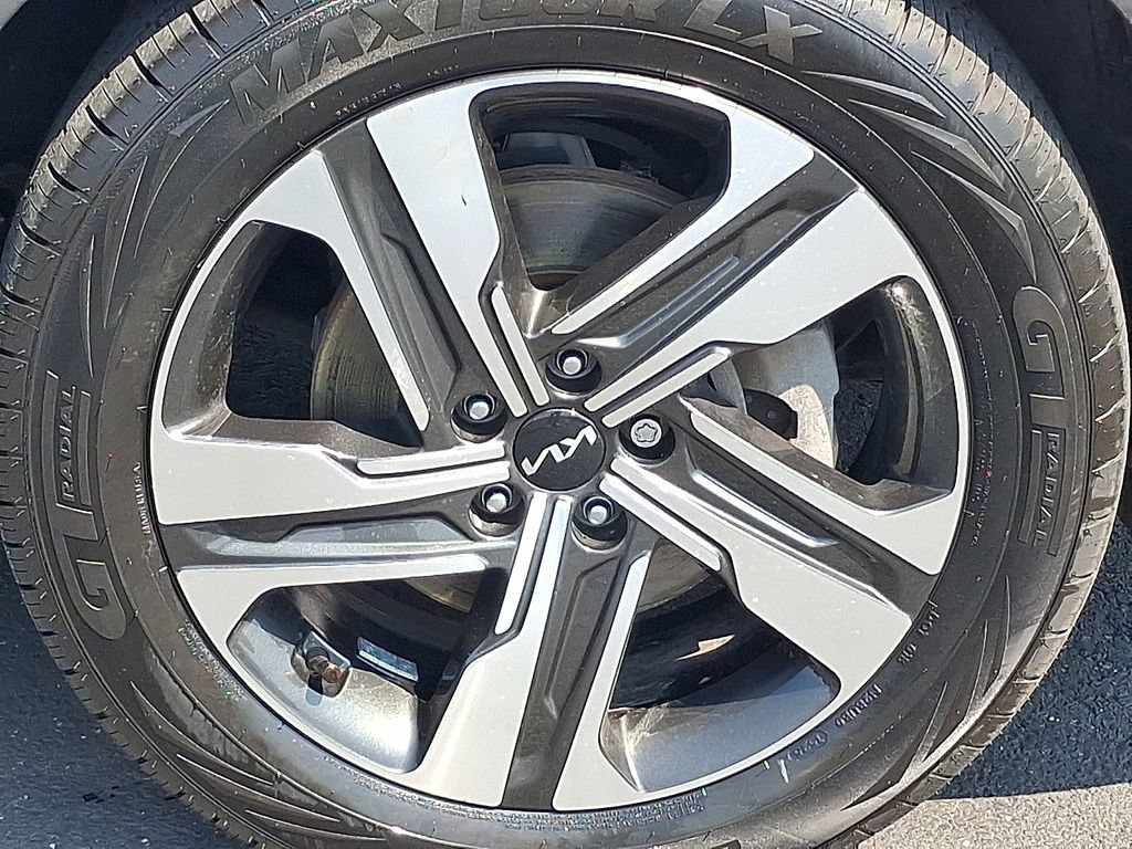 Certified 2023 Kia Sorento EX AWD/4WD image 8