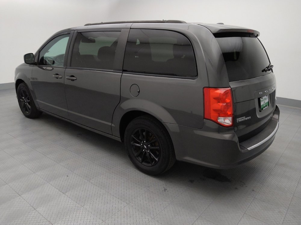 Used 2019 Dodge Grand Caravan GT image 3