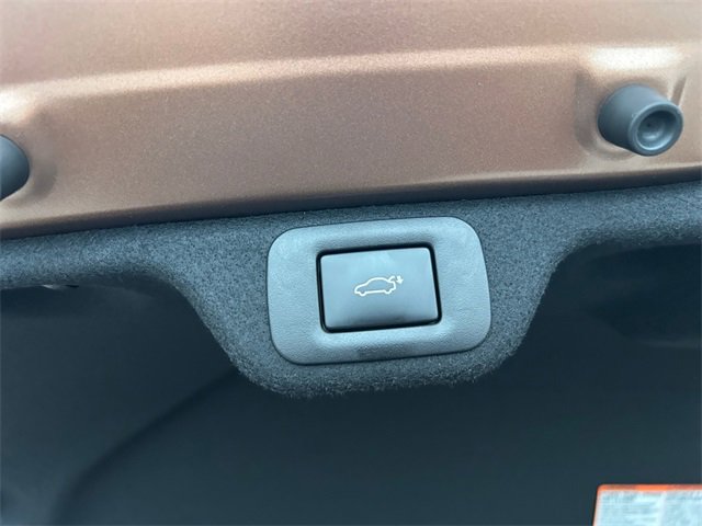 Used 2026 Toyota Crown Platinum image 18