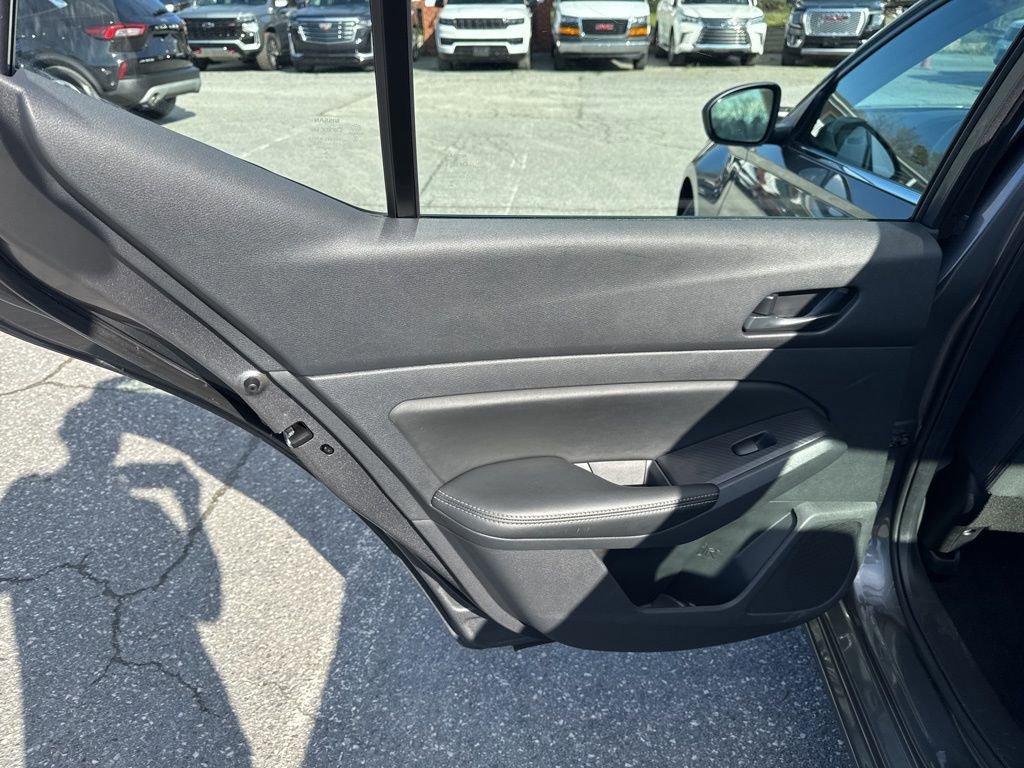 Used 2025 Nissan Altima 2.5 SV FWD image 25