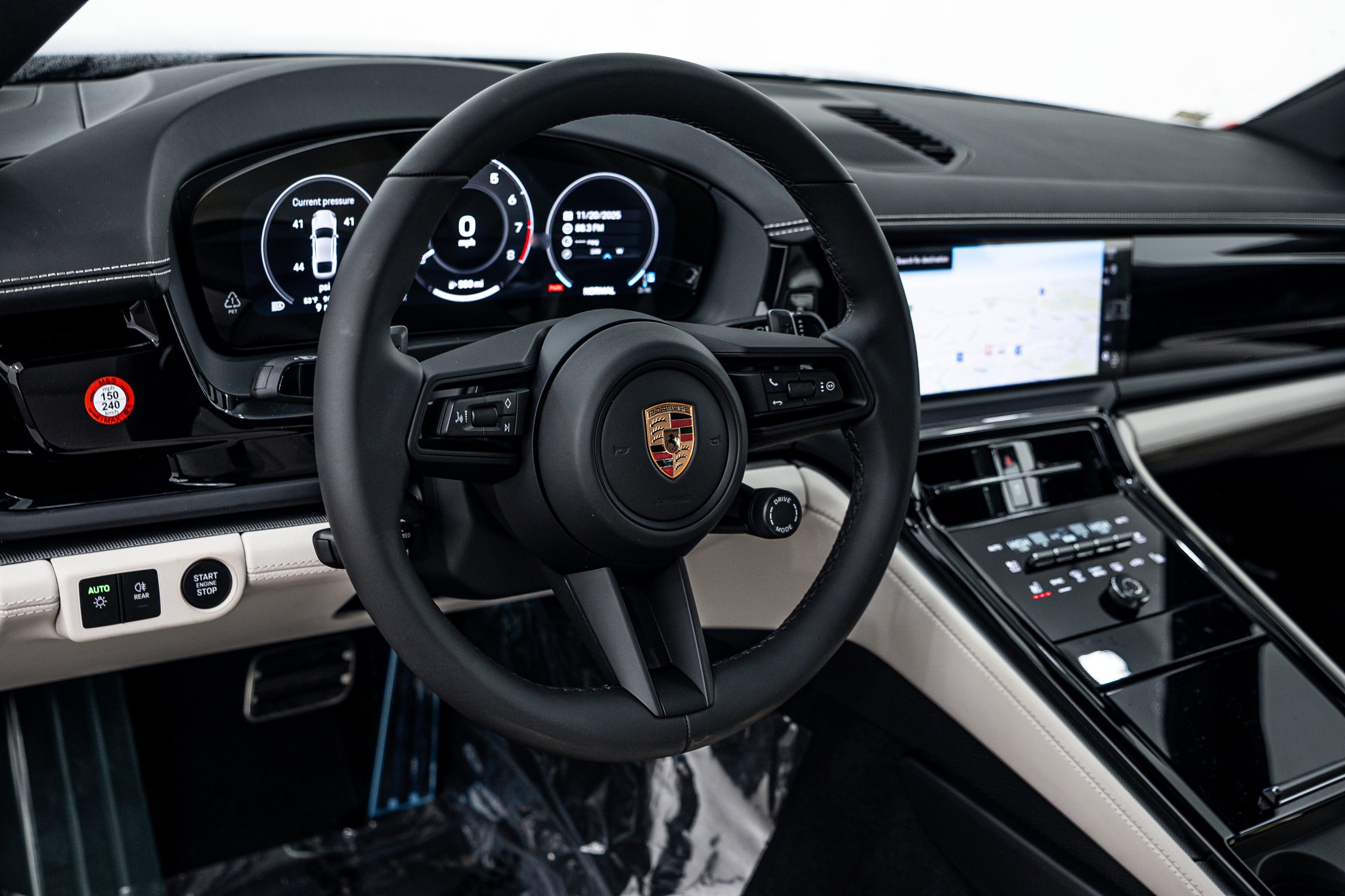 Certified 2026 Porsche Panamera 4 AWD/4WD image 13