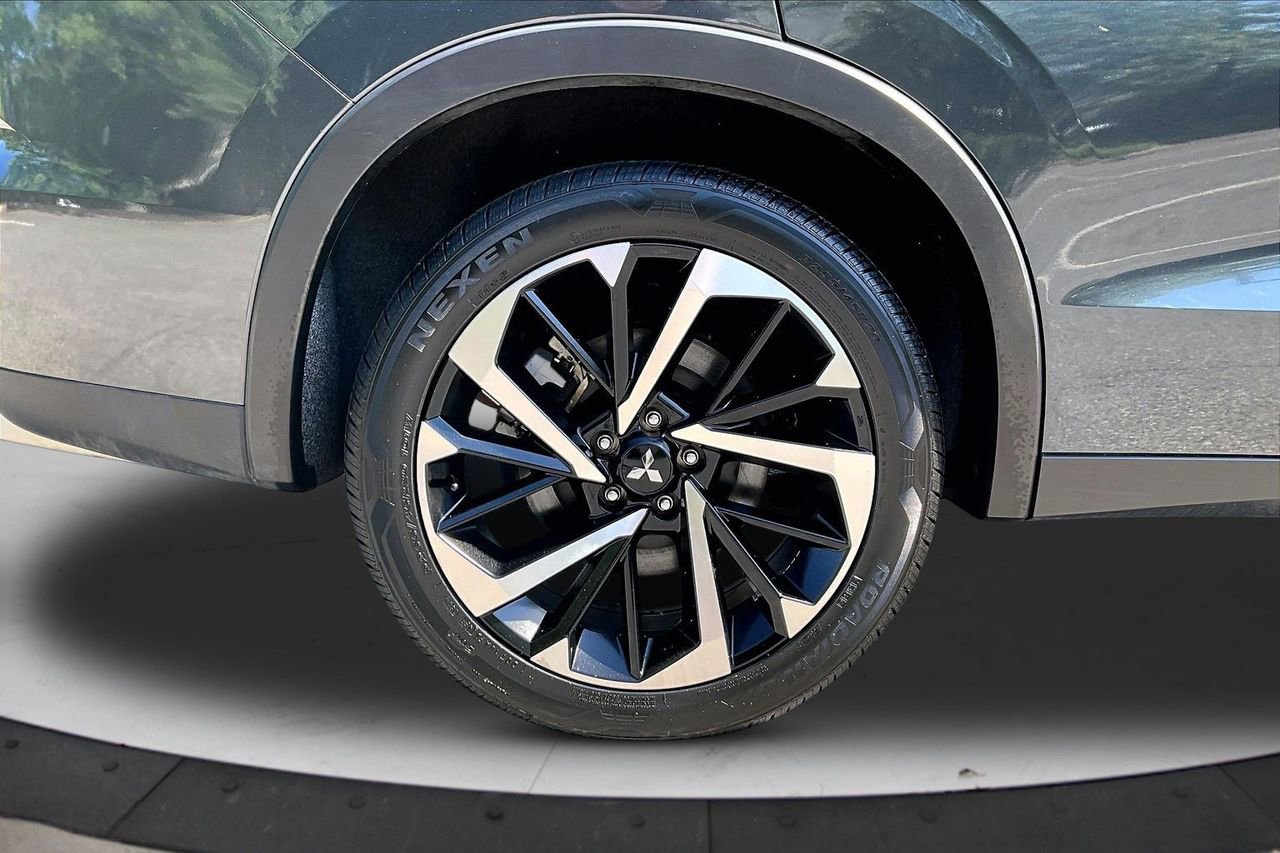 Used 2024 Mitsubishi Outlander SE FWD image 37