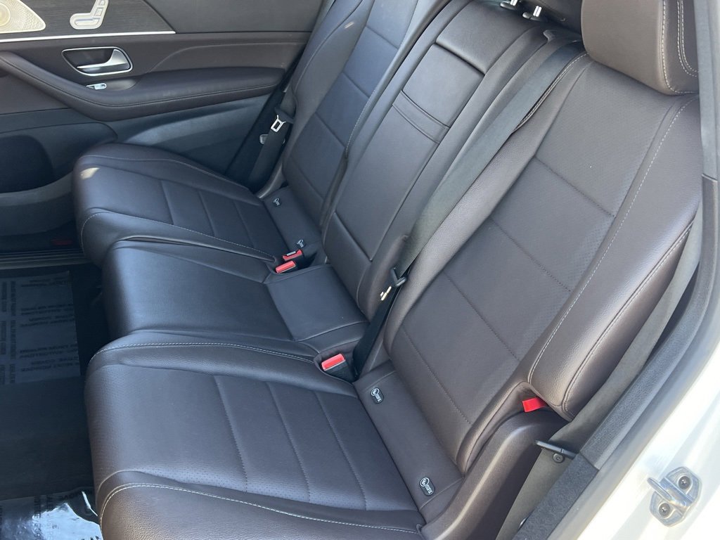 Used 2023 Mercedes-Benz GLS 450 4MATIC w/ AMG Line Exterior image 18