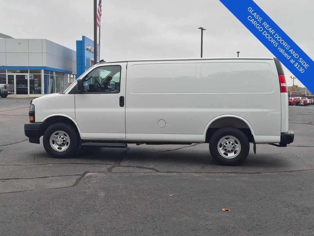 Used 2025 Chevrolet Express 2500 RWD image 8