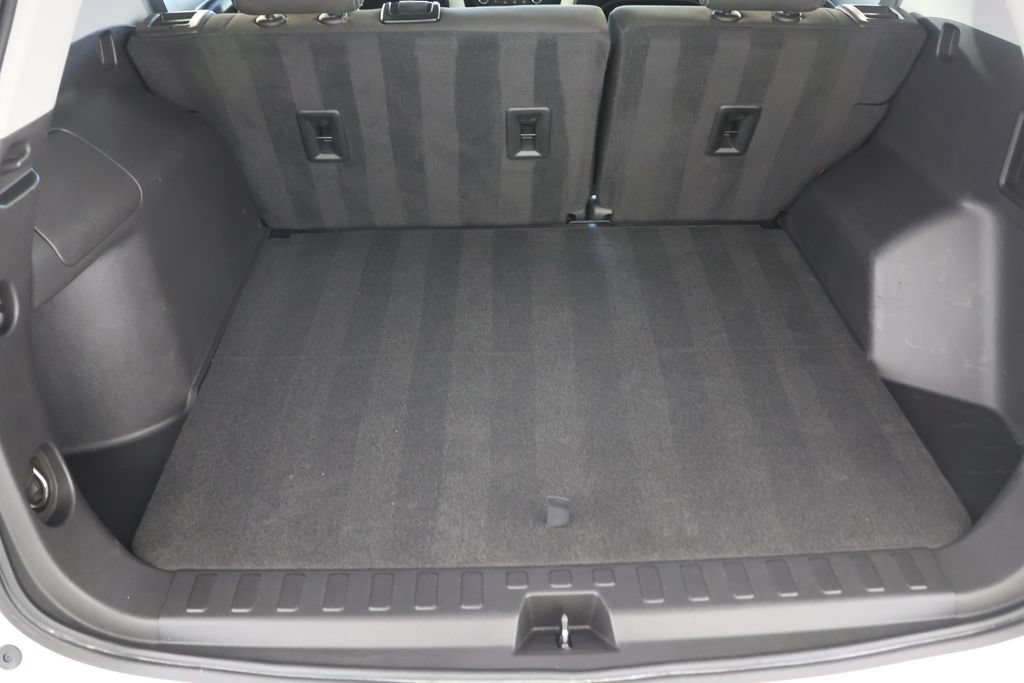Used 2023 GMC Terrain SLE FWD image 20