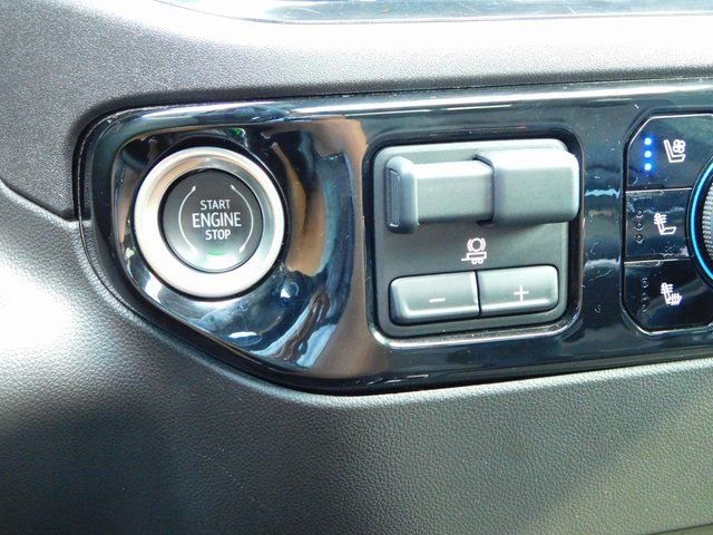 Used 2023 Chevrolet Silverado 1500 ZR2 w/ Technology Package image 35