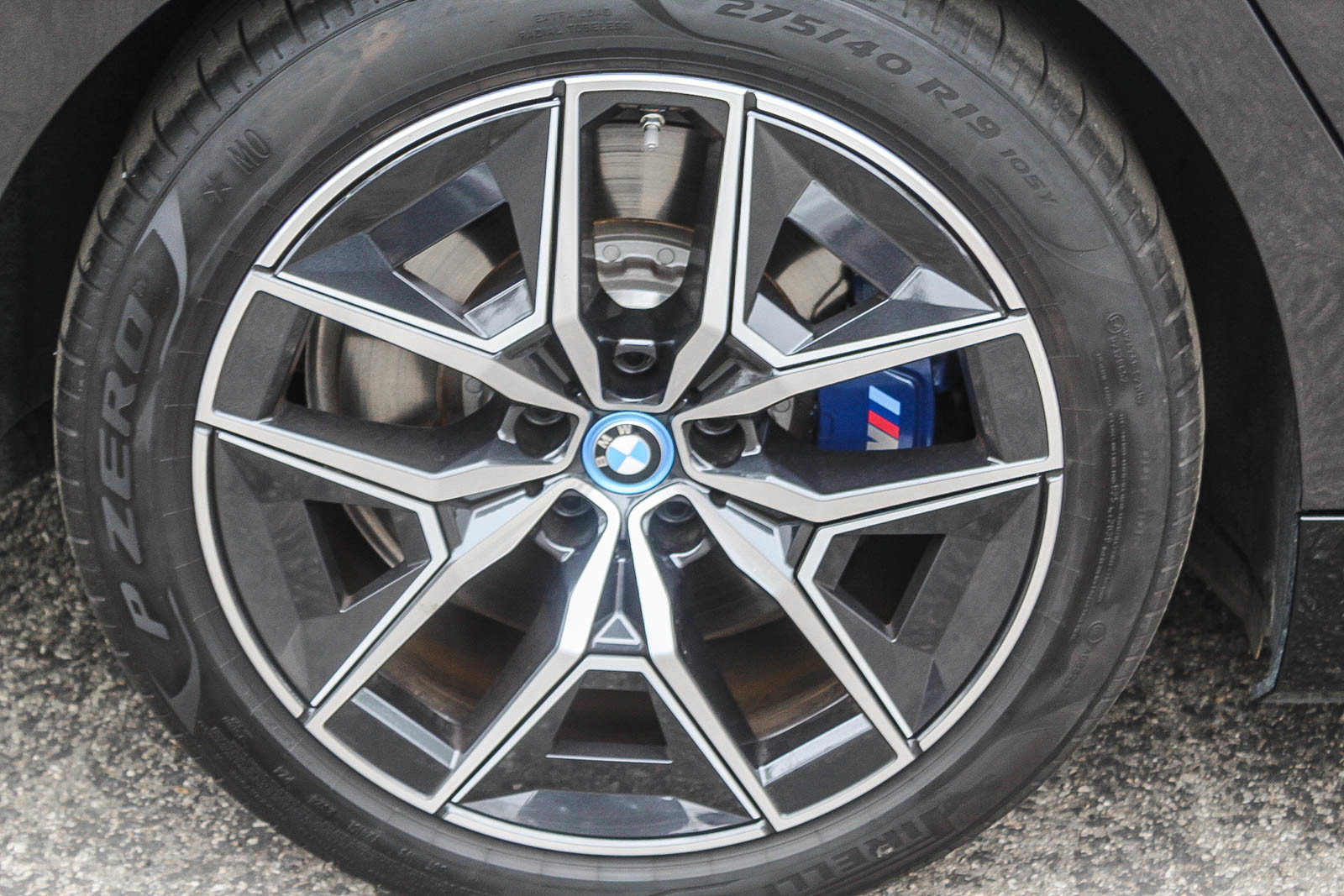 Used 2025 BMW i5 M60 image 11