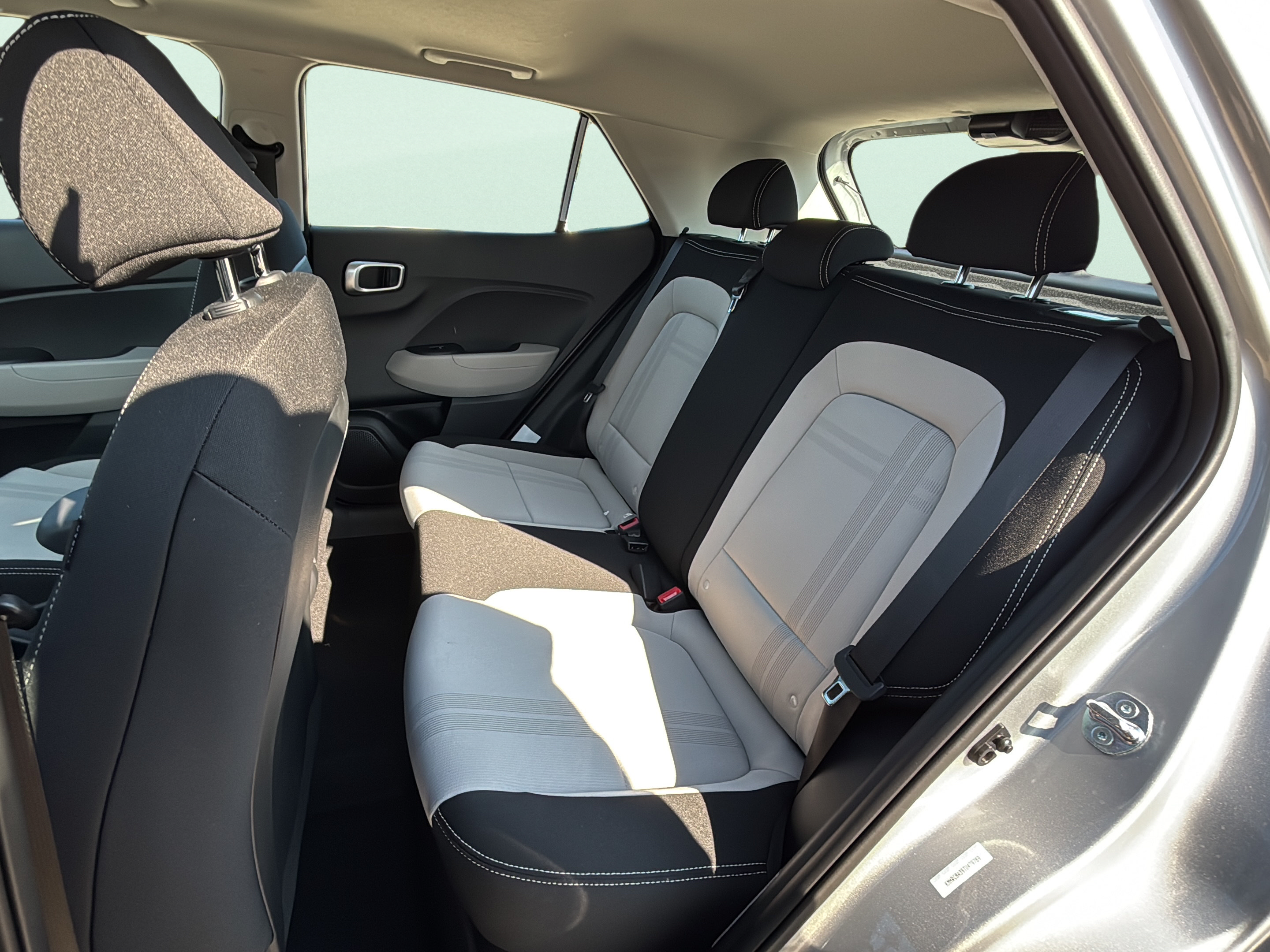 New 2026 Hyundai Venue SEL FWD image 19