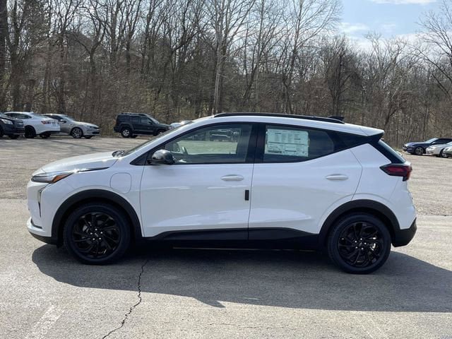New 2027 Chevrolet Bolt RS FWD image 6