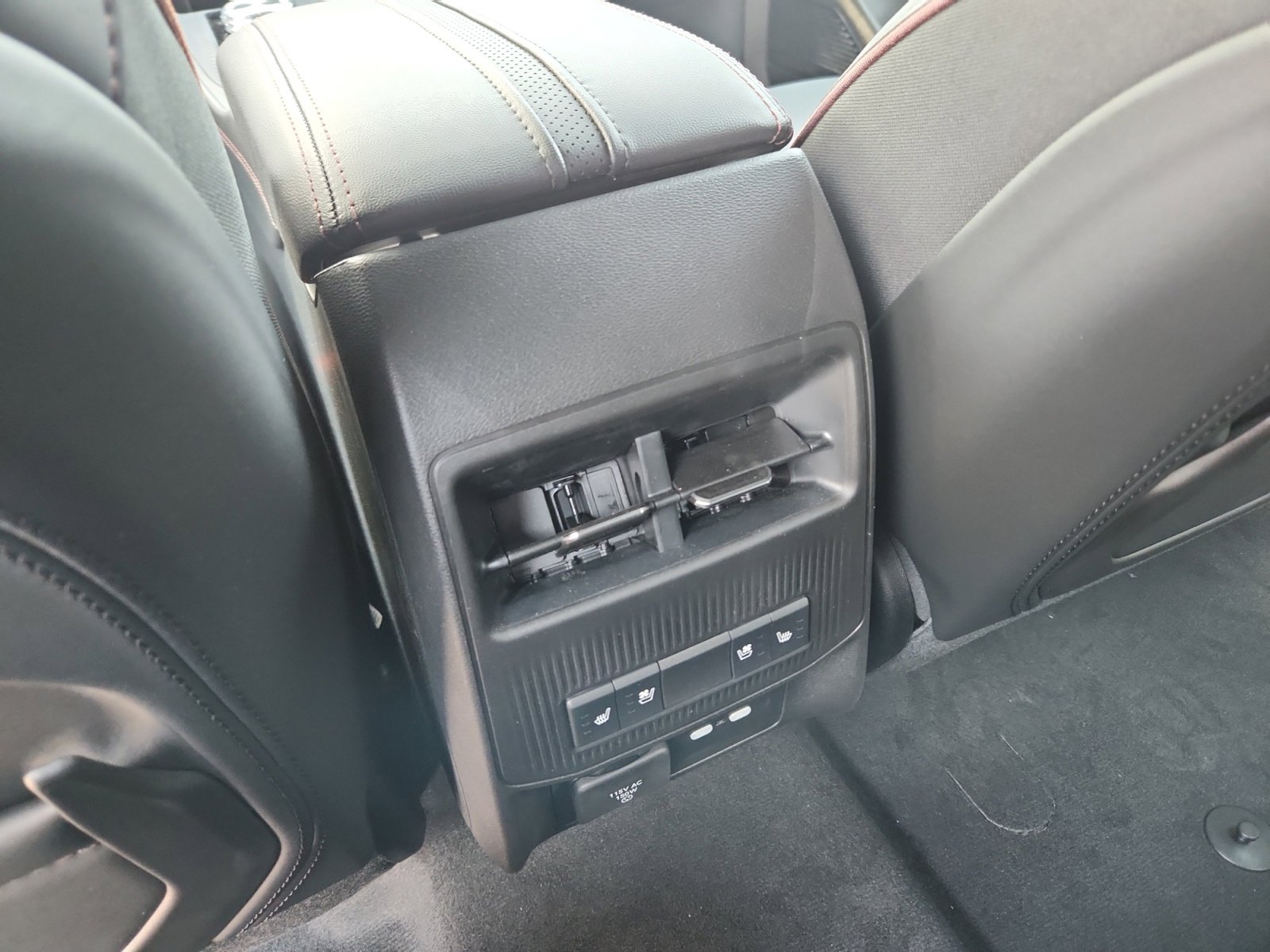 New 2025 Jeep Wagoneer S Launch Edition image 33