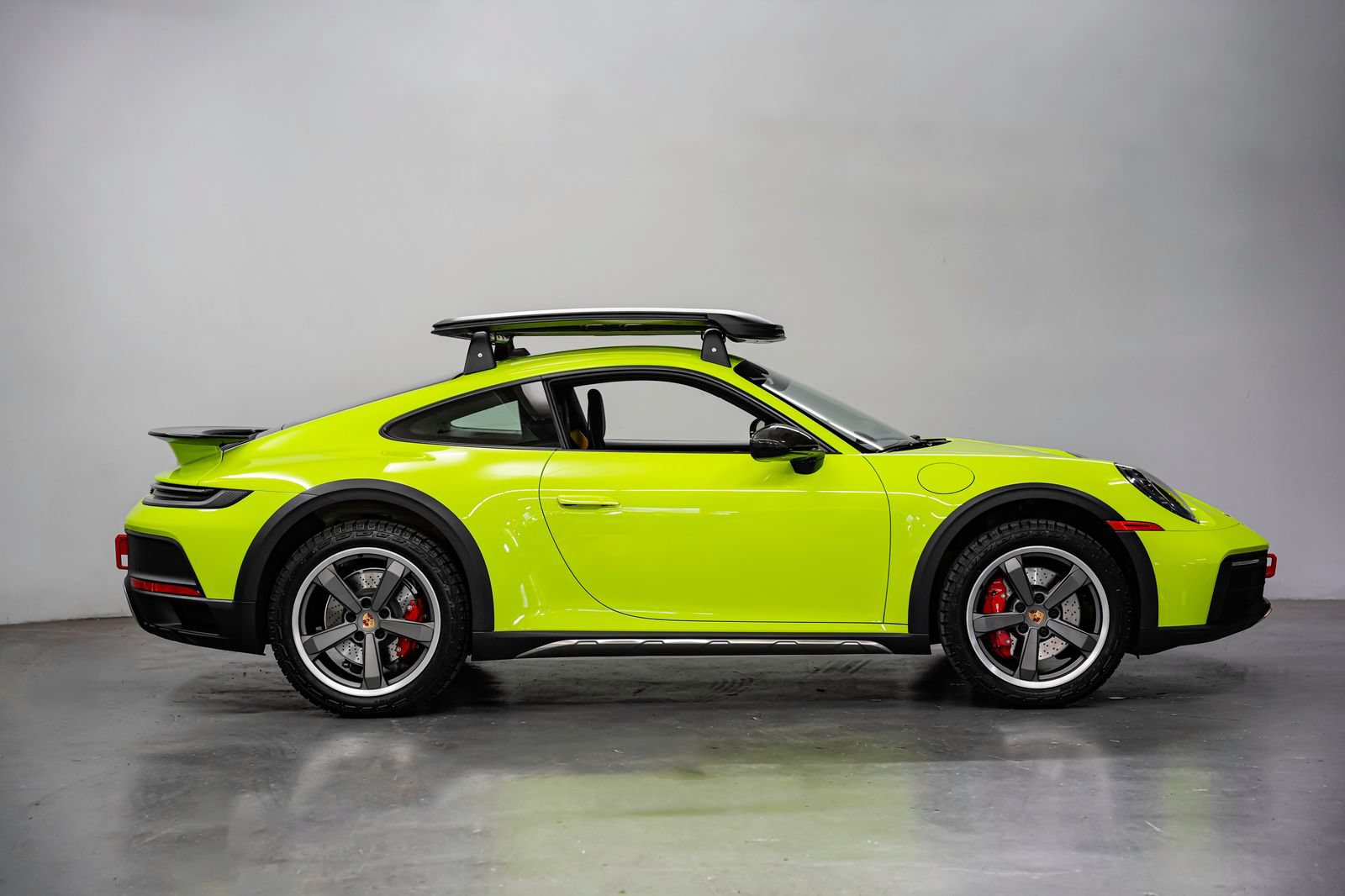 Used 2024 Porsche 911 Dakar AWD/4WD image 2