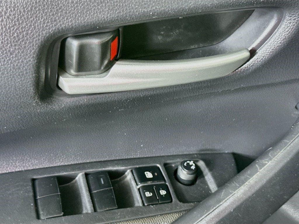 Used 2021 Toyota Corolla LE w/ LE Convenience Package FWD image 23