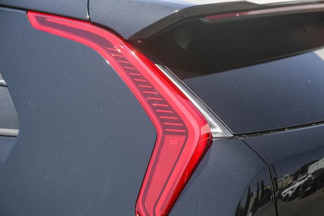 New 2026 Kia Niro Wind FWD image 17