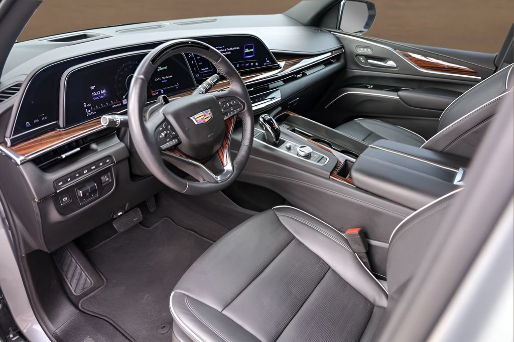 Certified 2024 Cadillac Escalade Premium Luxury w/ Performance Package AWD/4WD image 10