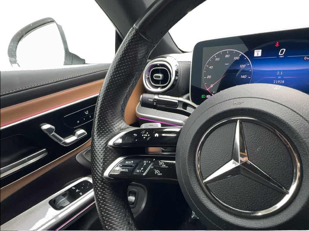 Used 2025 Mercedes-Benz CLE 300 4MATIC Coupe image 40